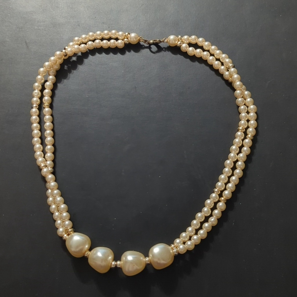 Vintage Gold Tone Cream Faux Pearl Beaded Statement Necklace